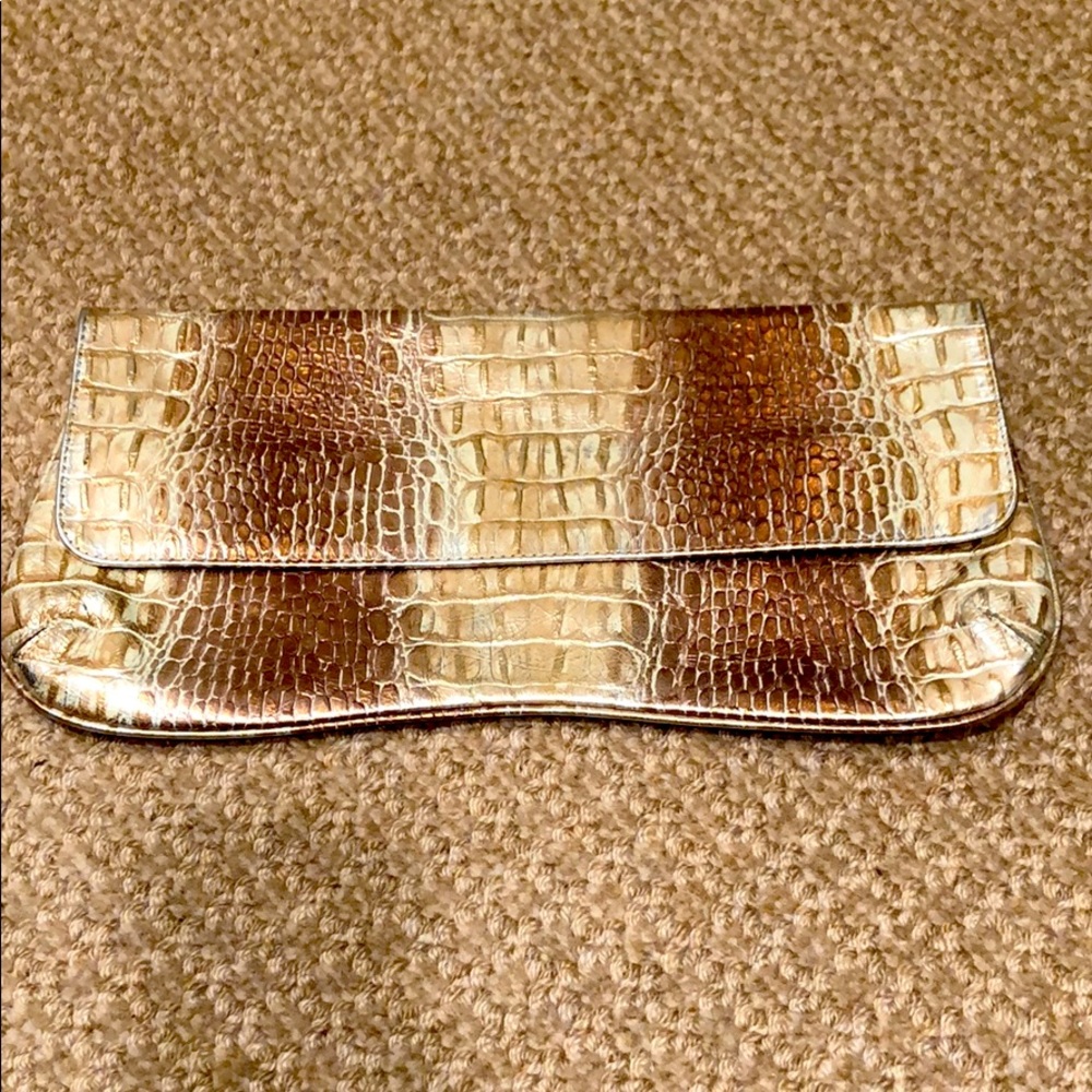 Jalda bronze/cream clutch.